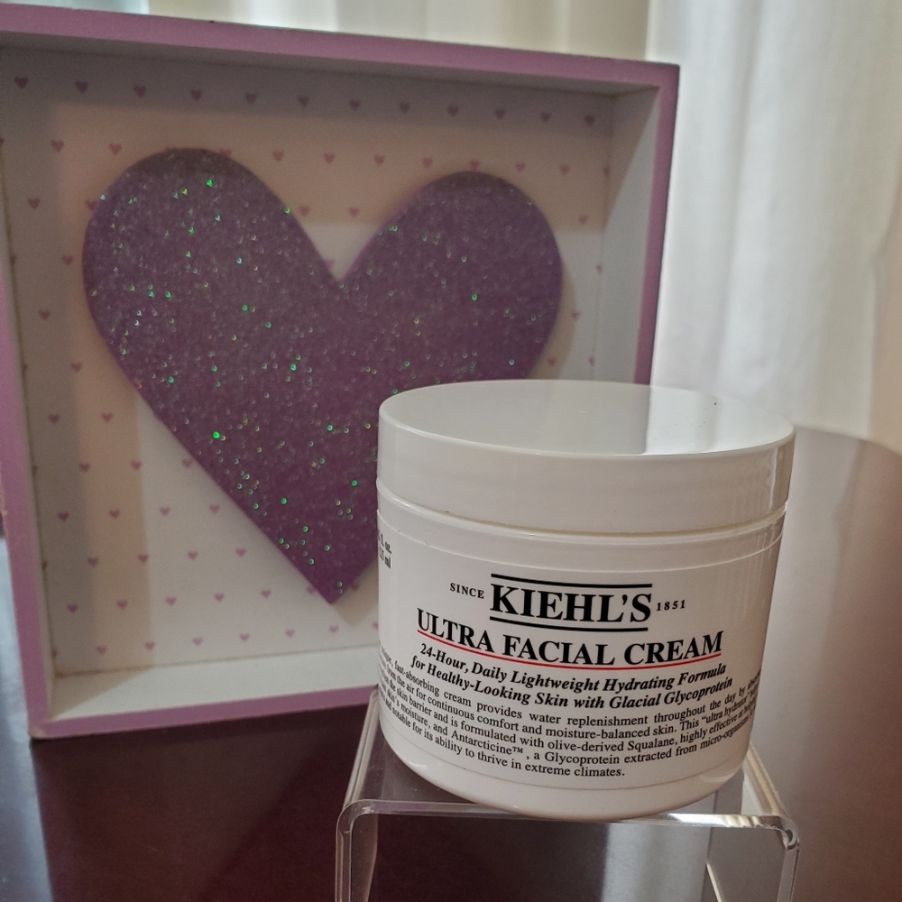NWT Kiehl's Ultra Facial Cream 4.2 oz jar (Large)